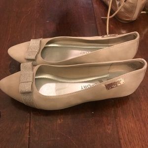 Anne Klein size 6 flats